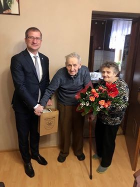 106 lat